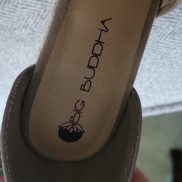 Big Buddha Women's Tan Wedge Sandals - Picture 3 of 8